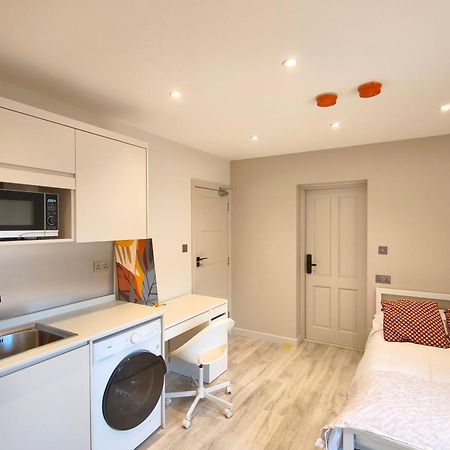 Hotel Morden Stratford Studio 1 à Londres Extérieur photo